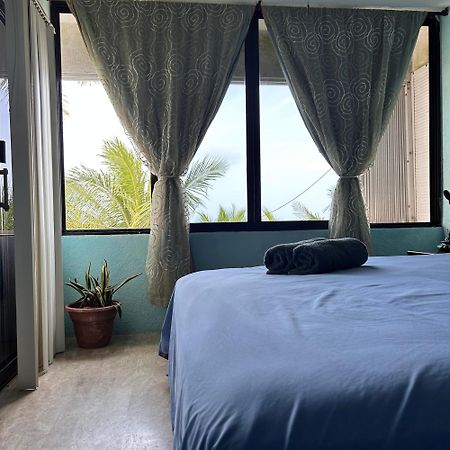 Front Beach Private Room With Shared Bathroom Cancún Eksteriør bilde