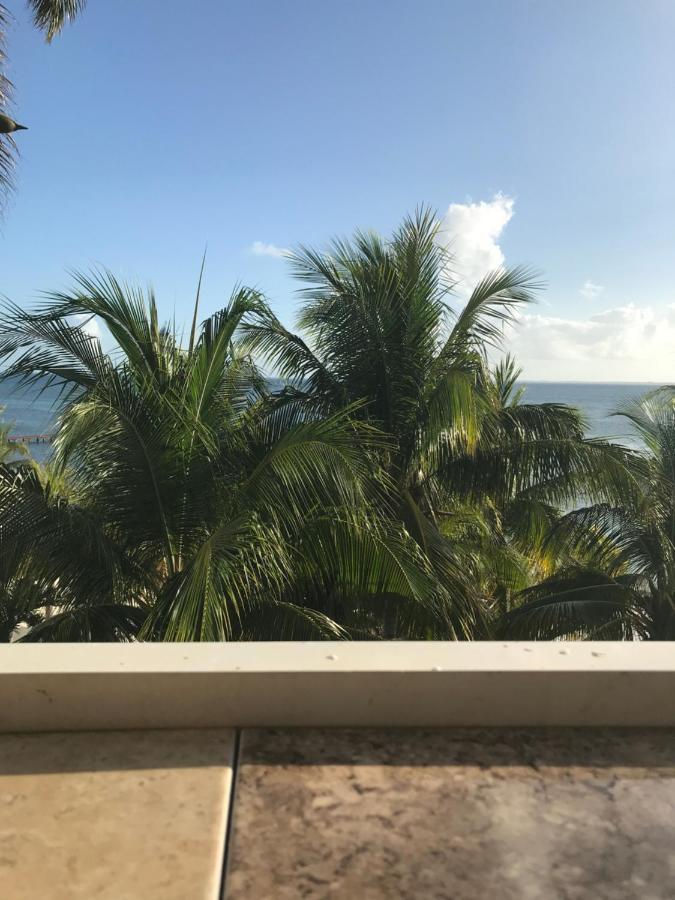 Front Beach Private Room With Shared Bathroom Cancún Eksteriør bilde